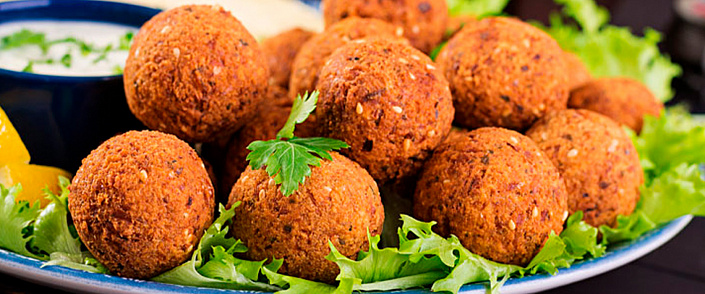 VEGETARIAN FALAFEL BAKED WITH TURMERIC