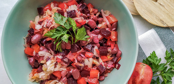 VINAIGRETTE WITH BEANS AND SAUERKRAUT